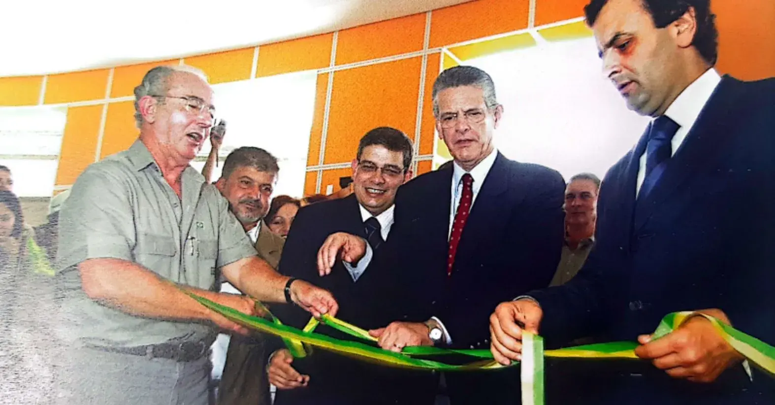 2004