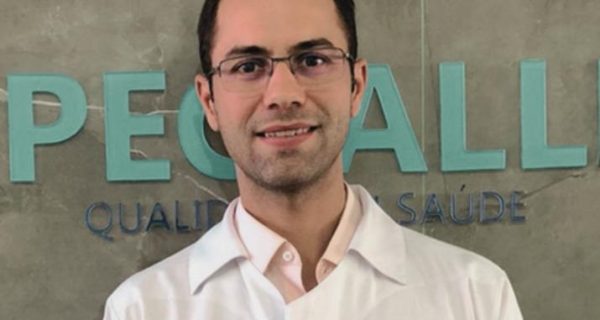 Dr. Bernardo da Cunha Pires, médico pneumologista do Hospital Márcio Cunha destaques