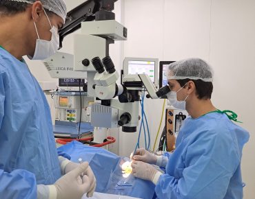 Saúde Ocular - Procedimento no HMC conduzido por Dr. Alberto (1)